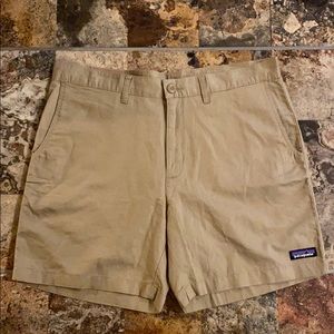 Patagonia Mens 34” waist 6” leg Regular Fit Shorts